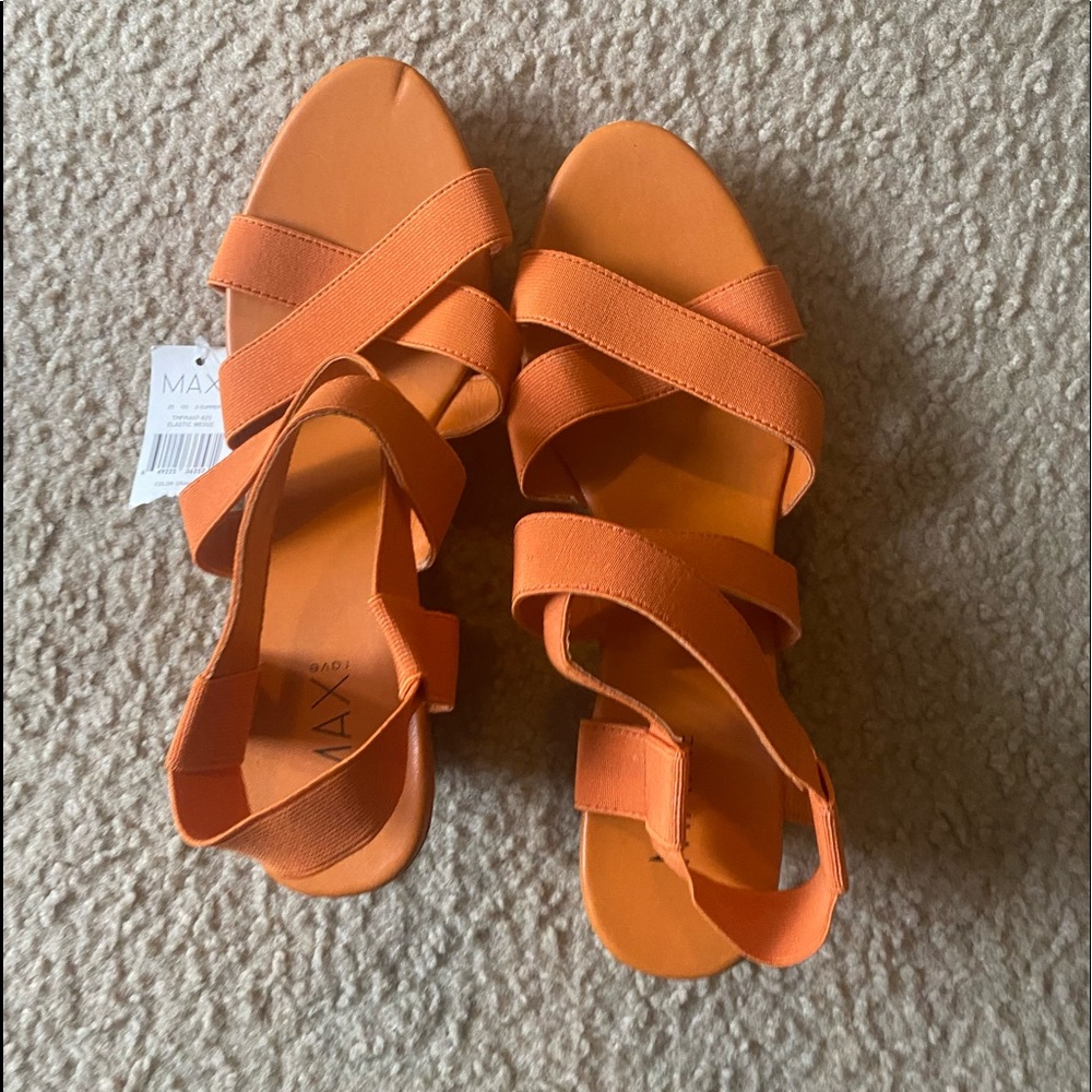 MAX Rave Heels
